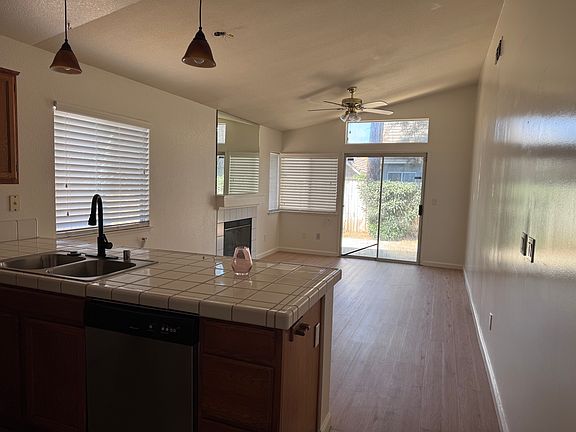 5th image of 5129 Lake Pleasant Dr