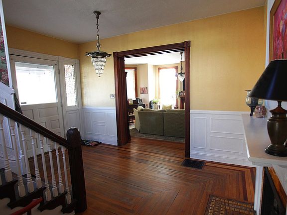 4th image of 3903 Saint Lawrence Ave