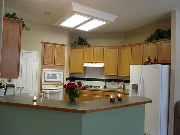4th image of 1434 Christine Dr