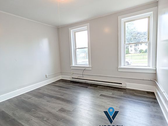 4th image of 226 Lyman St #1-L