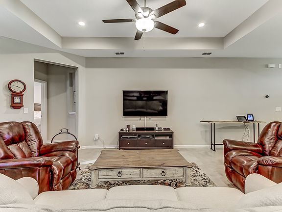 5th image of 97158 Harbor Concourse Cir