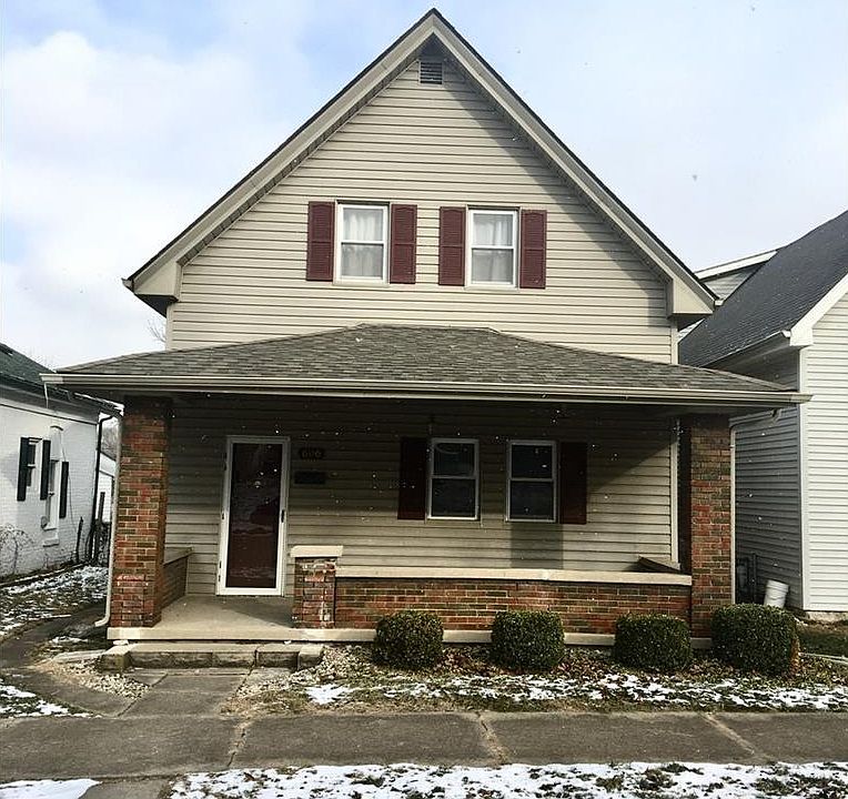 1st image of 606 E Washington St