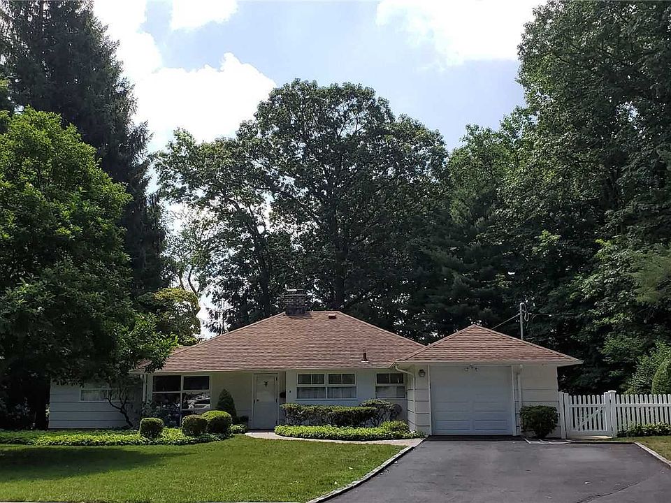 1st image of 2 Appletree Ln