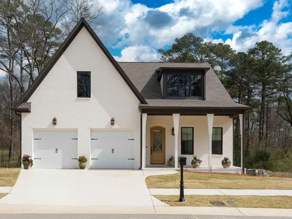 3180 Landing Ln, Birmingham, AL 35243