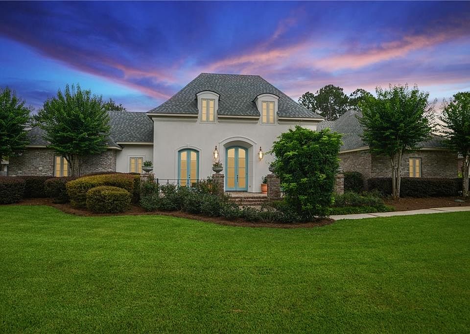 1st image of 310 Buckthorn Cir