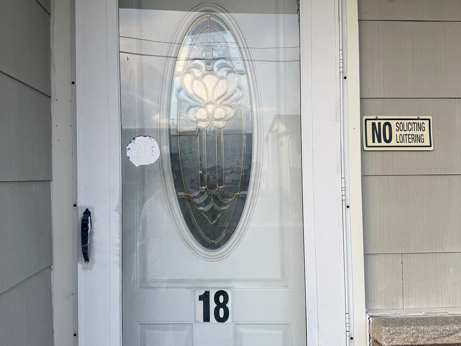 3 bed, 864 sqft, $2,600 — Photo 2