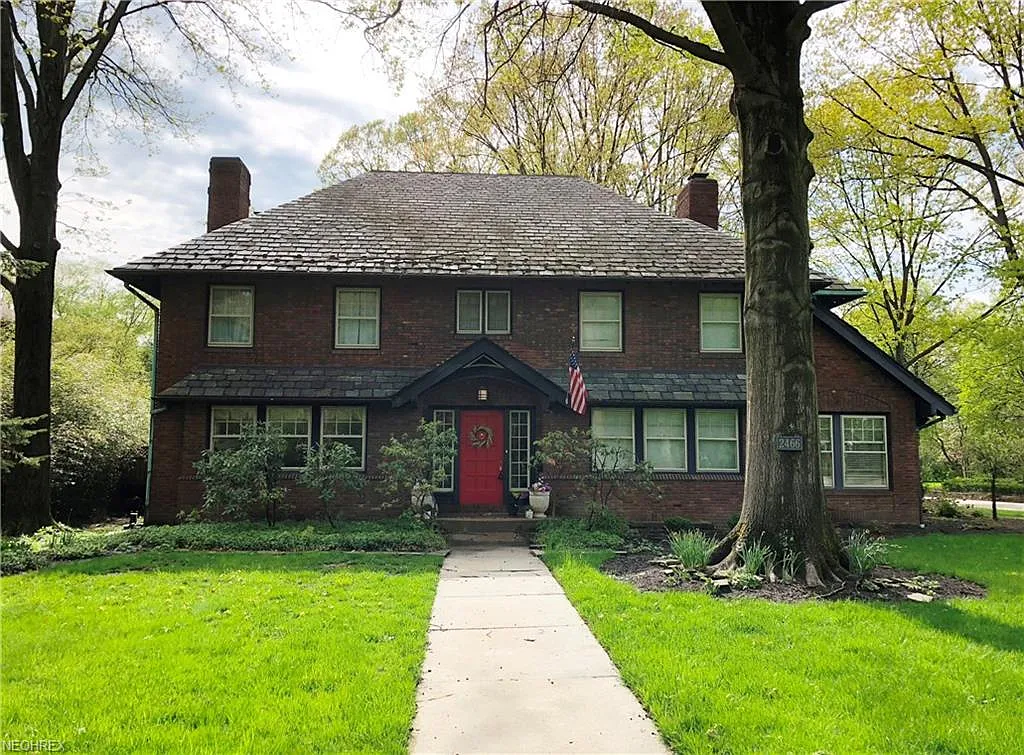 2466 Stratford Rd photo 1