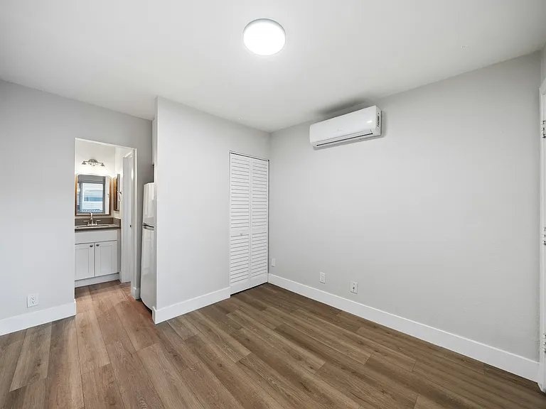 3167 Landis St #14 — Photo 1