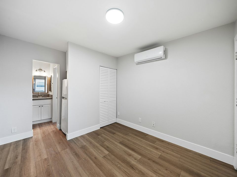 1st image of 3167 Landis St APT 14