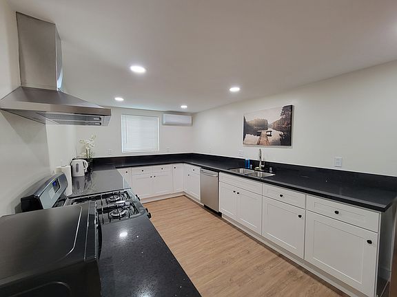 2nd image of 2060 E Cienega Ave #A