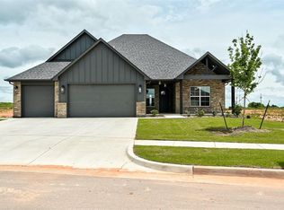 10417 SW 49th St, Mustang, OK 73064
