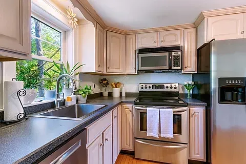 1 bed, 820 sqft, $2,600 — Photo 4