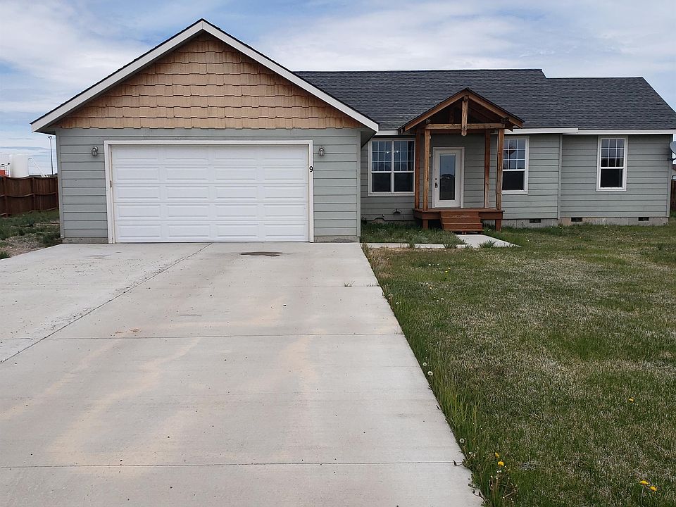1st image of 17 Osterhout Dr