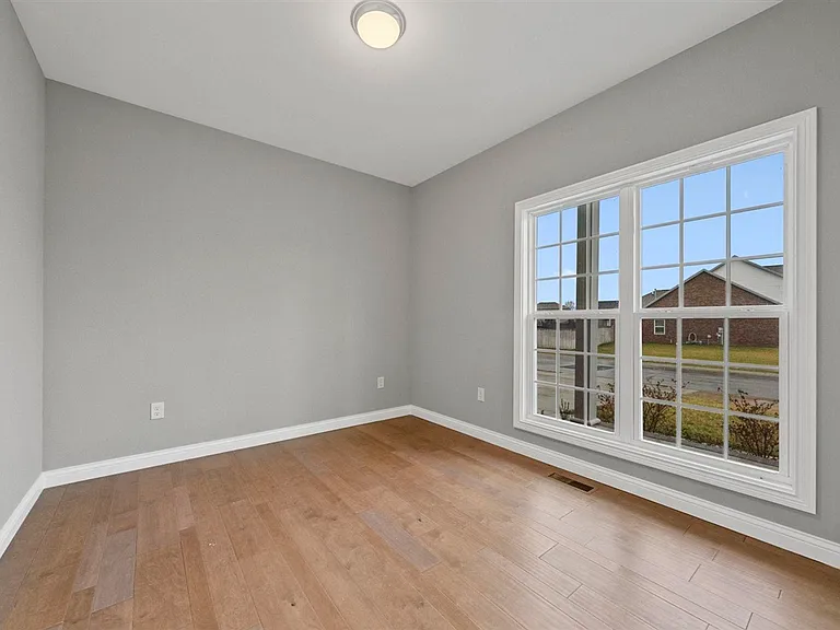 691 Denver Ln — Photo 21