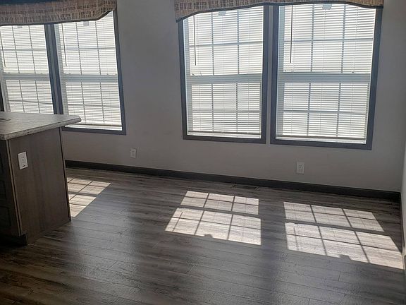 5th image of 1250 Paree St #761