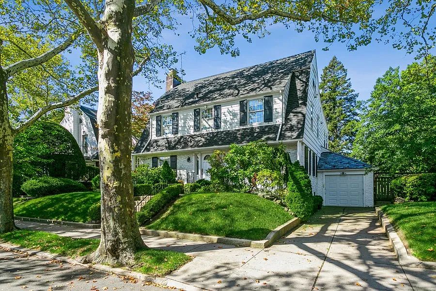 8038 Harbor View Ter, Brooklyn, NY 11209 Zillow