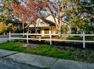 3523 Hillcrest St, Redding, CA 96001