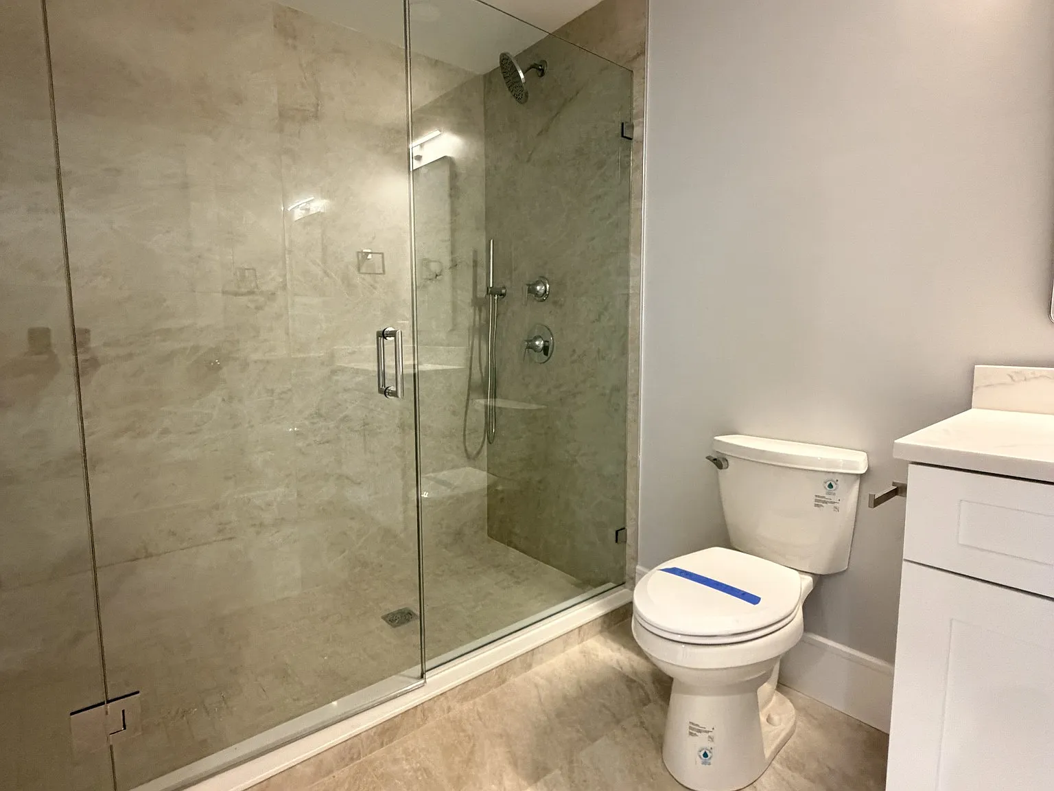 4 bed, $5,900 — Photo 4