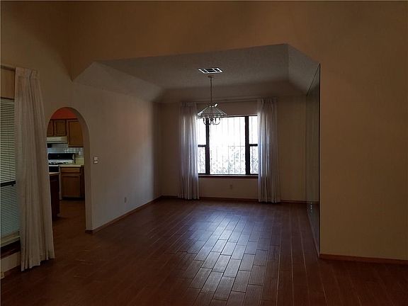 4th image of 777 Colchester Dr