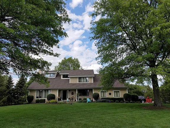 2nd image of 7262 Fox Den Ct NW