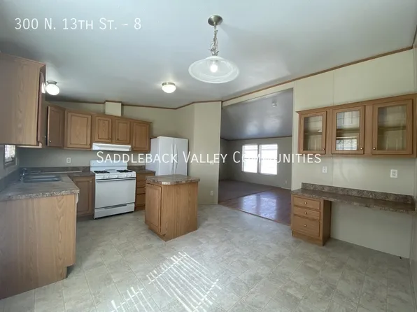 300 N 13th St, Saratoga, WY