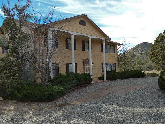 3rd image of 2215 W Shoshone Dr
