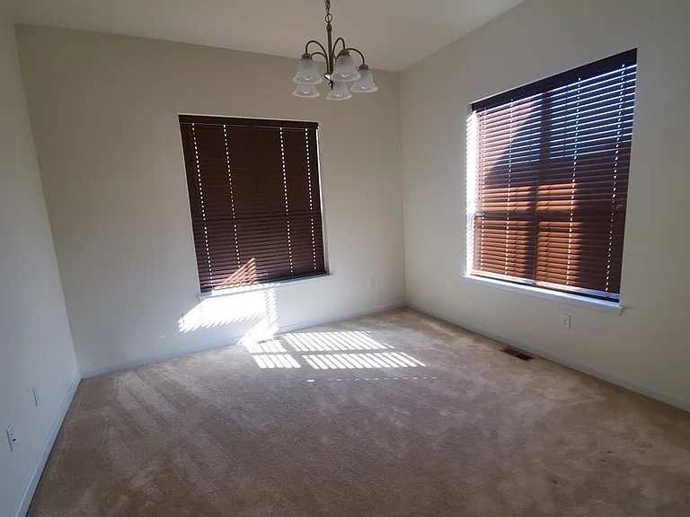 6015 Medlar Pl — Photo 13