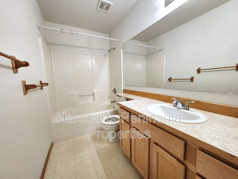 1598 Seasons Ln NW — Photo 17