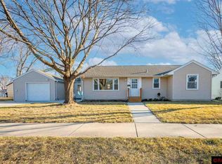 411 Jefferson Ave, North Mankato, MN 56003
