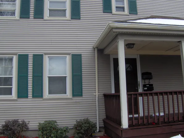 8 Adams Ct, Quincy, MA 02169