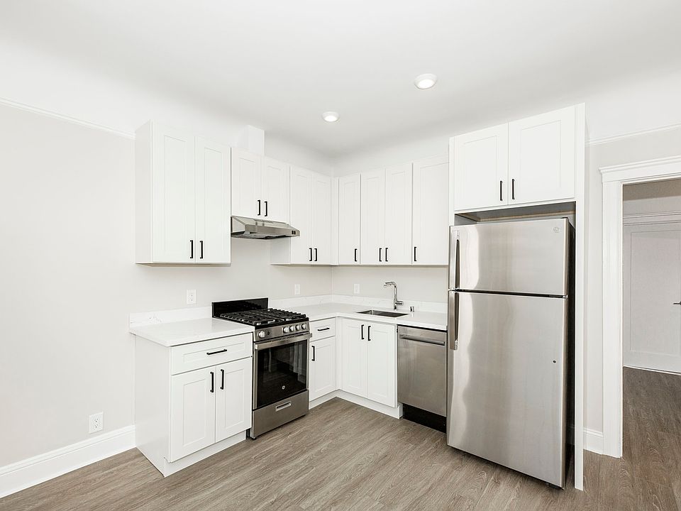 1st image of 1610 Golden Gate Ave #204