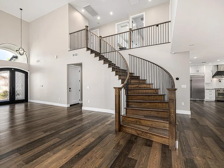 3821 E Devonshire Ave — Photo 47