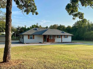 33907 1070th Rd, McLoud, OK 74851