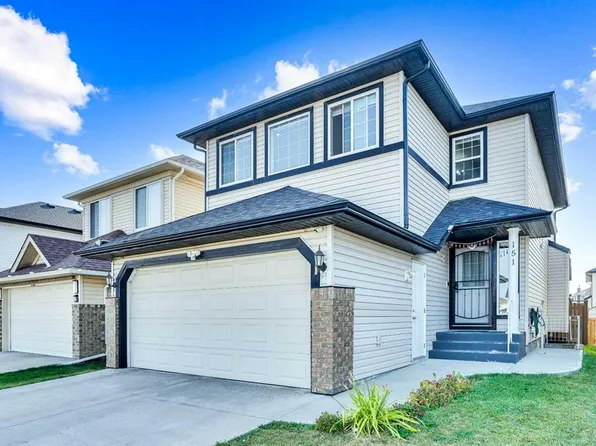 151 E Saddlehorn Close NE, Calgary, AB T3J 5C6