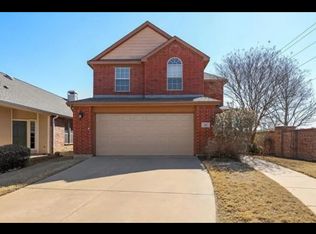 341 Clifton Cir, Argyle, TX 76226