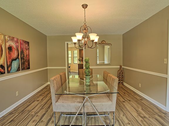 4th image of 6212 Bramblewood Dr
