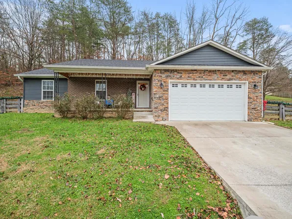 250 Geneva Ave, Irvine, KY 40336