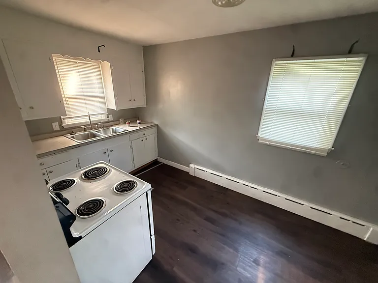 805 S 10th St — Photo 5