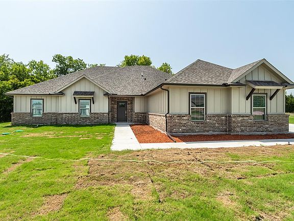 2nd image of 870 Southgate Ct