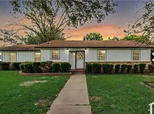 1108 Springdale Rd, Bedford, TX 76021