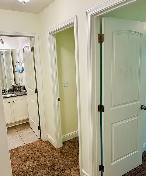 20 E Shady Oaks Ln #D — Photo 12