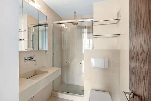 Rented by Compass | media 28