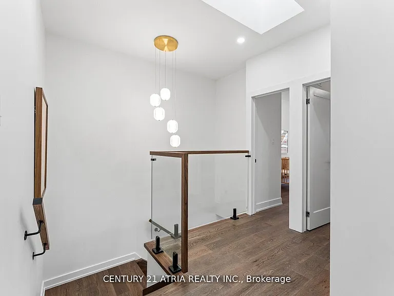 65 Crewe Ave — Photo 18