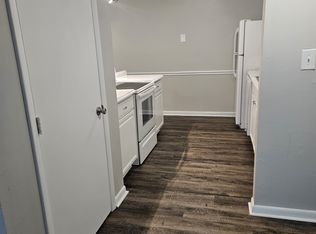 200G Merriwood Dr #2, Cary, NC 27511