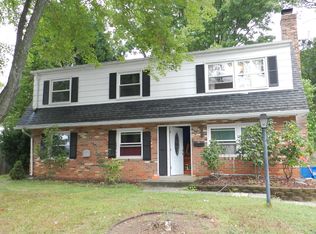 4502 Hazelton Dr, Woodbridge, VA 22193