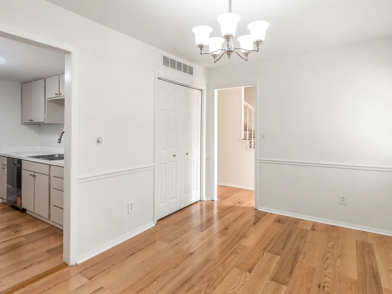 2511 Patriot Way #B — Photo 3