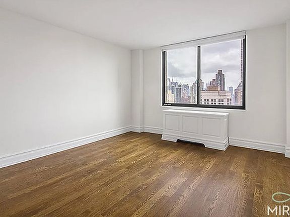 4th image of 145 W 67th St APT 28H