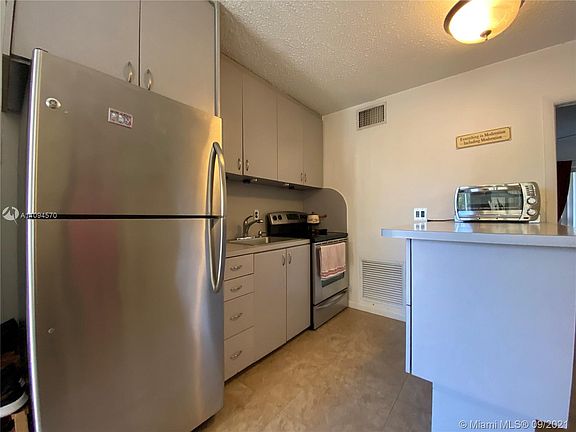 5th image of 345 Michigan Ave APT 7