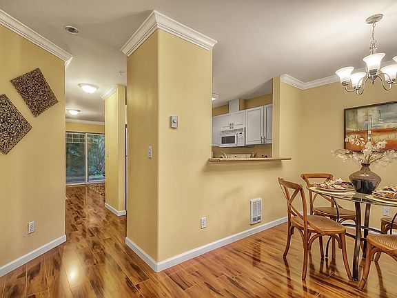 5th image of 18501 SE Newport Way Unit M153