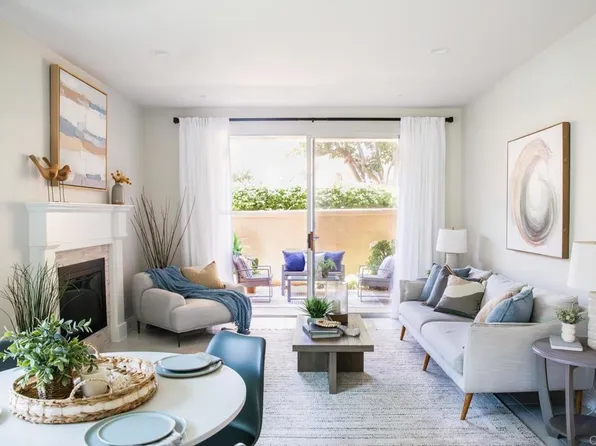 3842 Creststone Pl, San Diego, CA 92130